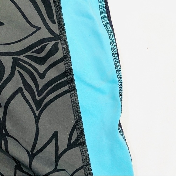 SoulCycle Grey Black Blue Floral Mesh Cutout Cropped Spin Athletic Leggings - Picture 3 of 7